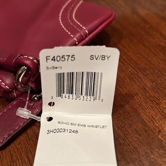 Coach wristlet - Beautiful Berry color - Picture 7 of 7